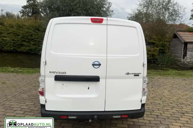 Nissan e-NV200 Van (2019) thumbnail 2