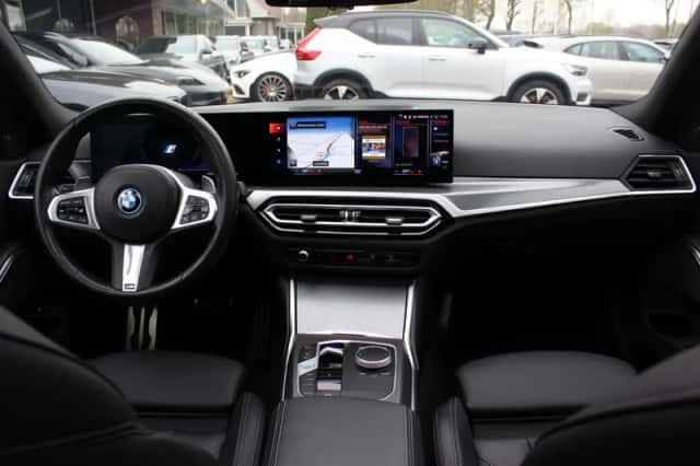 BMW 3-Serie (2023) thumbnail 3
