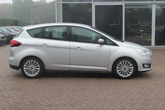 Ford C-Max (2017) thumbnail 5