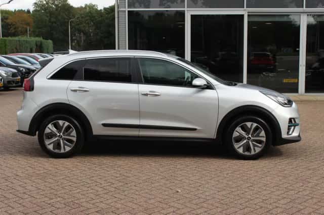 Kia Niro EV (2019) thumbnail 6