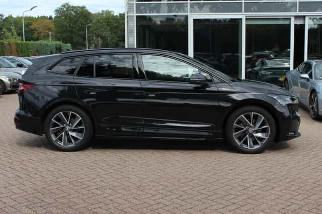 Škoda Enyaq (2022) thumbnail 6