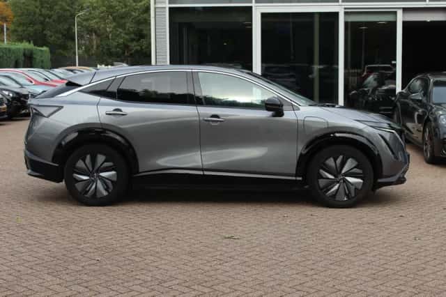 Nissan Ariya (2022) thumbnail 6