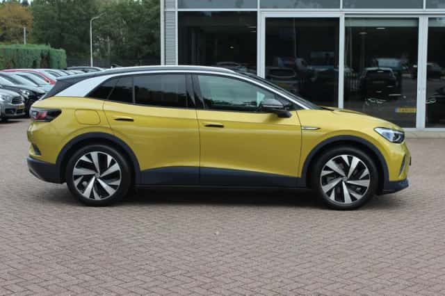 Volkswagen ID.4 (2021) thumbnail 5
