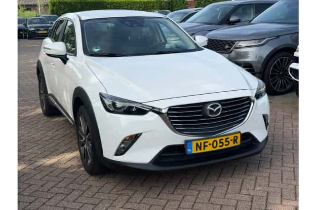 Mazda CX-3 (2017) thumbnail 3