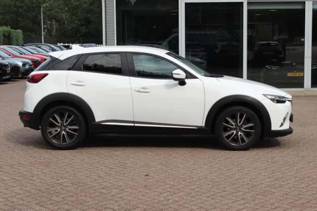 Mazda CX-3 (2017) thumbnail 4