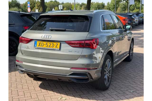 Audi Q3 (2019) thumbnail 3