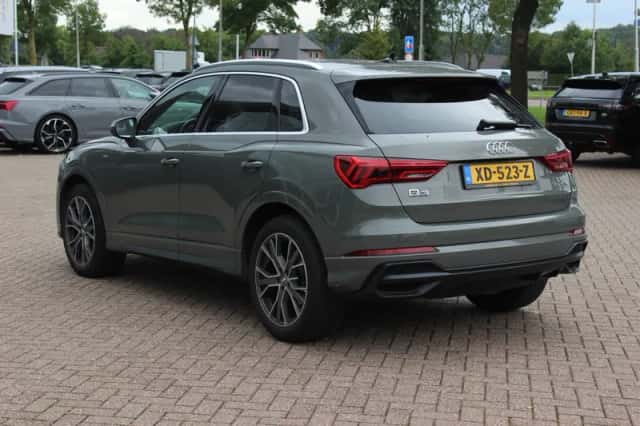 Audi Q3 (2019) thumbnail 3