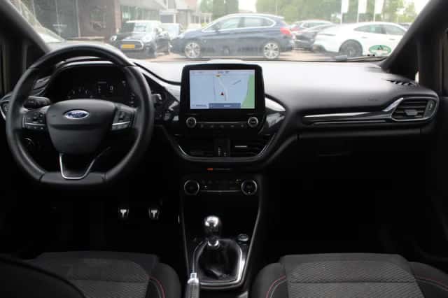 Ford Fiesta (2019) thumbnail 2