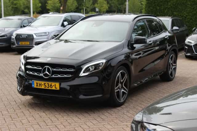 Mercedes-Benz GLA (2019) thumbnail 6