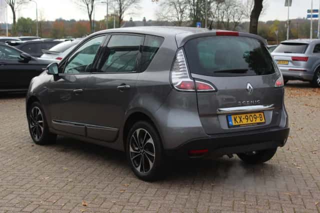 Renault Scénic (2016) thumbnail 3