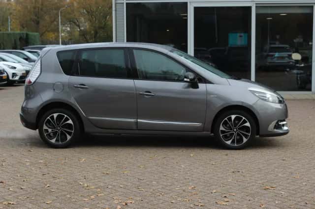Renault Scénic (2016) thumbnail 5