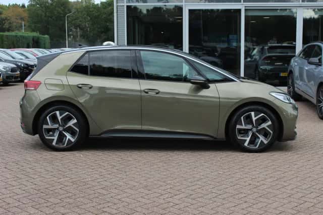 Volkswagen ID.3 (2023) thumbnail 6