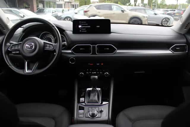 Mazda CX-5 (2022) thumbnail 2