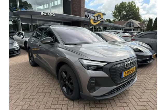 Audi Q4 (2022) thumbnail 1