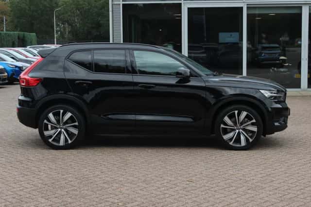 Volvo XC40 (2021) thumbnail 6