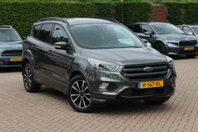 Ford Kuga (2018) thumbnail 1