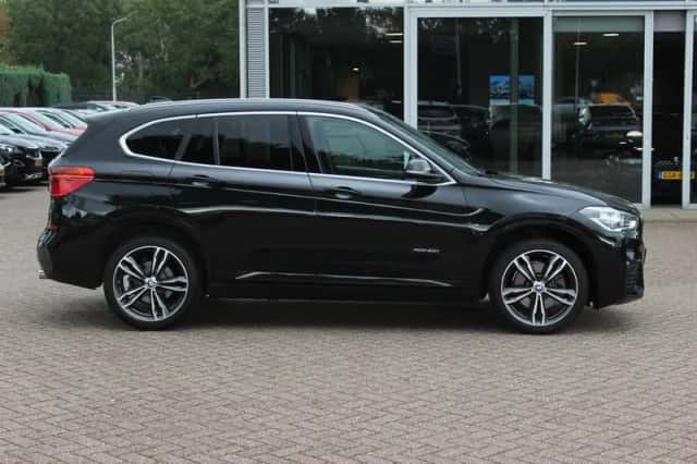 BMW X1 (2018) thumbnail 5