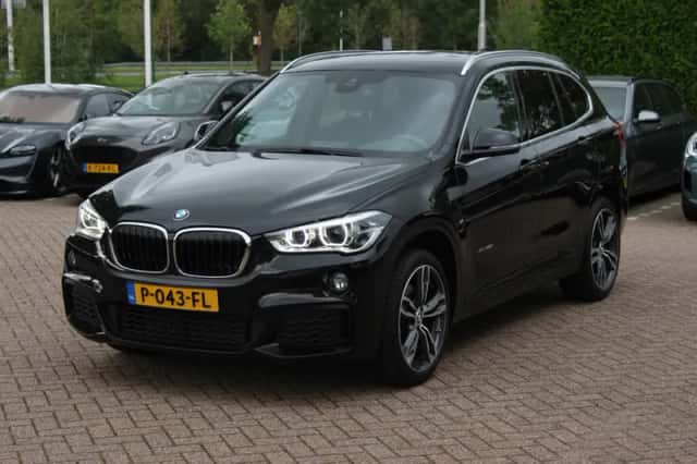 BMW X1 (2018) thumbnail 6