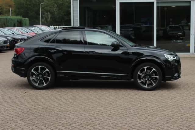 Audi Q3 Sportback (2021) thumbnail 6