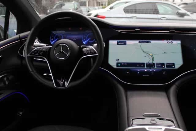 Mercedes-Benz EQS (2021) thumbnail 6