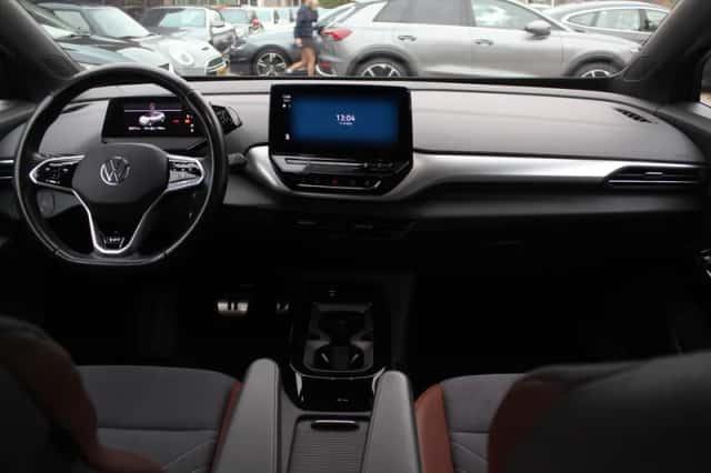 Volkswagen ID.4 (2020) thumbnail 2