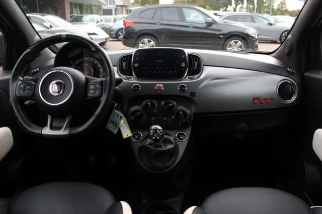Fiat 500 (2017) thumbnail 2