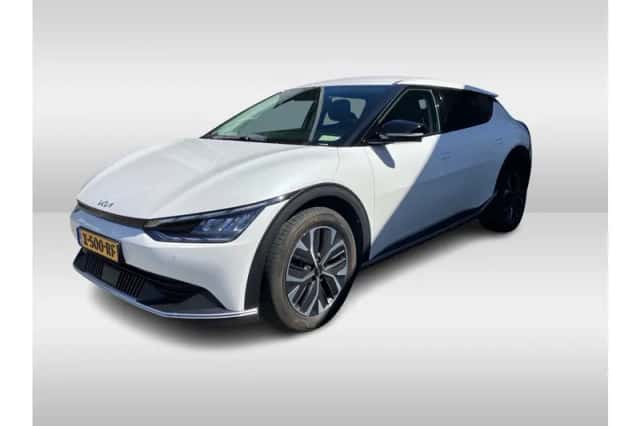 Kia EV6 (2024) thumbnail 1