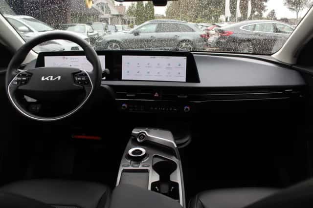 Kia EV6 (2024) thumbnail 2