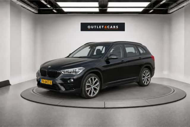 BMW X1 (2015) thumbnail 1