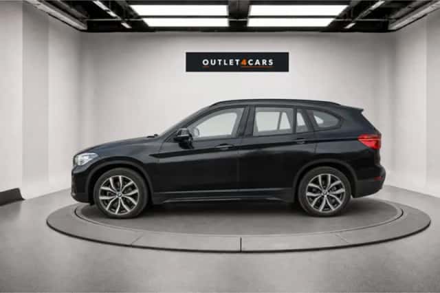 BMW X1 (2015) thumbnail 2