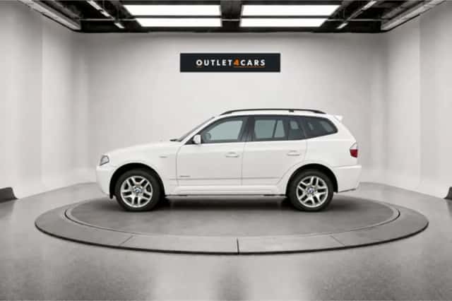 BMW X3 (2009) thumbnail 2