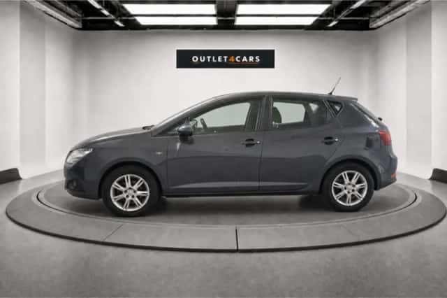 SEAT Ibiza (2010) thumbnail 2
