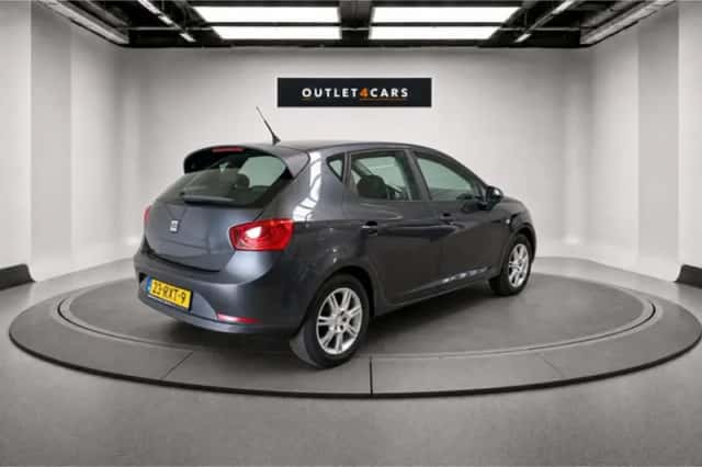 SEAT Ibiza (2010) thumbnail 5