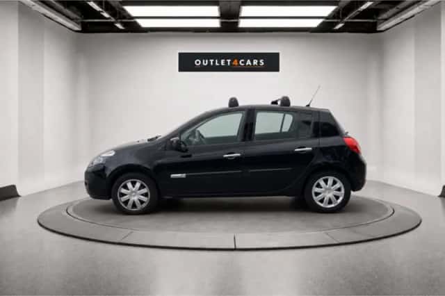 Renault Clio (2012) thumbnail 2