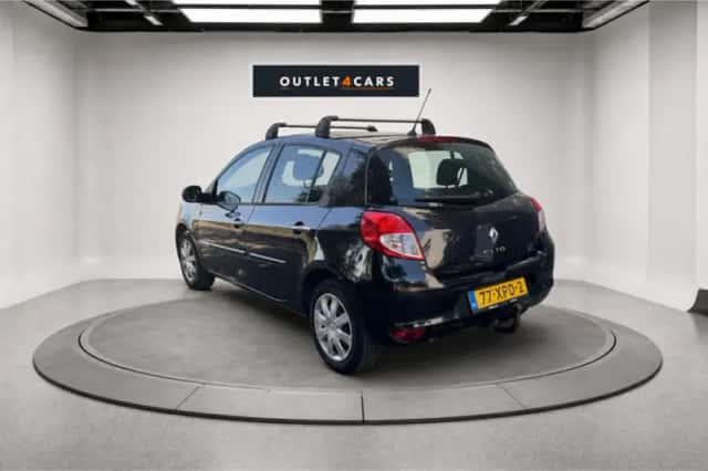 Renault Clio (2012) thumbnail 3