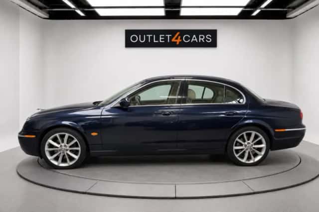 Jaguar S-Type (2007) thumbnail 2
