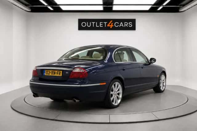 Jaguar S-Type (2007) thumbnail 6