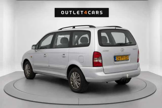 Hyundai Trajet (2004) thumbnail 3