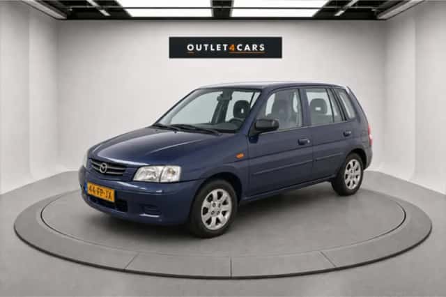 Mazda Demio (2000) thumbnail 1