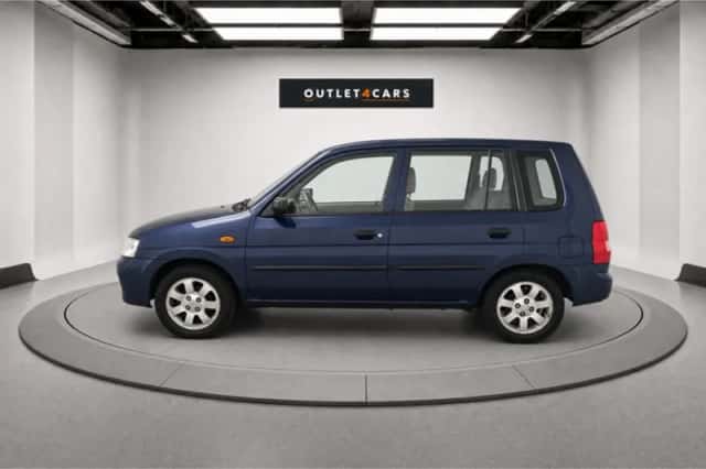 Mazda Demio (2000) thumbnail 2