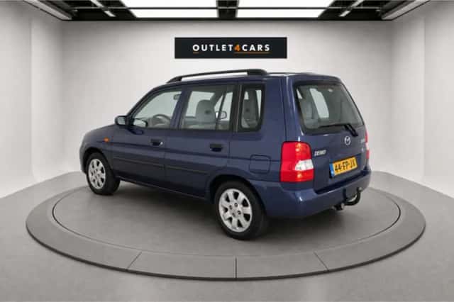 Mazda Demio (2000) thumbnail 3