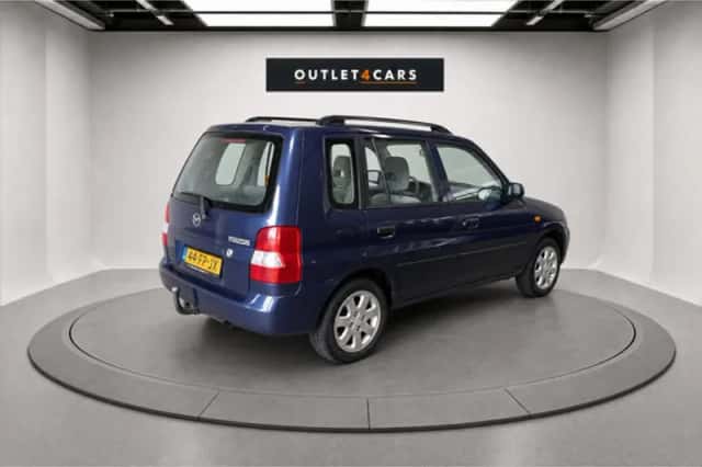 Mazda Demio (2000) thumbnail 5