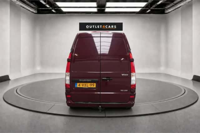 Mercedes-Benz Vito (2012) thumbnail 3