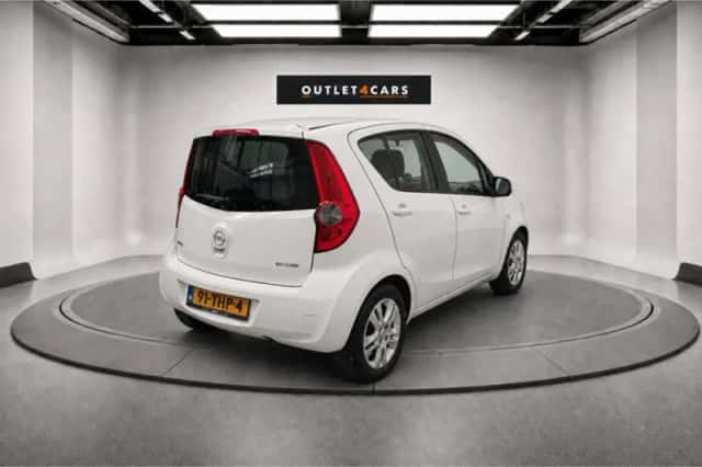 Opel Agila (2012) thumbnail 5