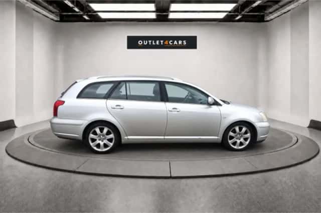 Toyota Avensis (2005) thumbnail 5