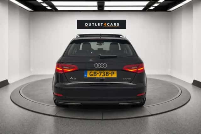 Audi A3 (2015) thumbnail 4