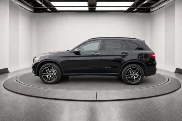 Mercedes-Benz GLC-Klasse (2017) thumbnail 2