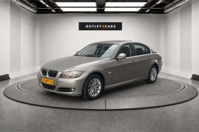 BMW 3-Serie (2010) thumbnail 1