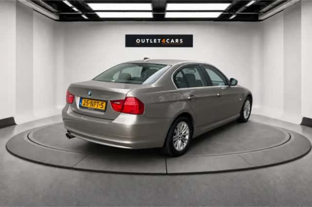 BMW 3-Serie (2010) thumbnail 5