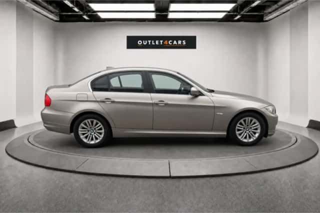 BMW 3-Serie (2010) thumbnail 6